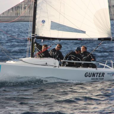 Gustavo Lima, Ruben Castells Sole, Lorenzo Vazquez y Javier Scherk navegando con el Gunter.