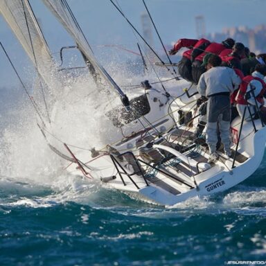 El Gunter desafiando las olas, tripulación del Gunter