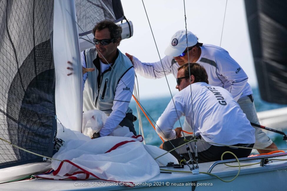 Tripulación Gunter navegando