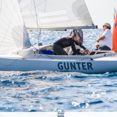 El Gunter navegando en el Trofeo S.A.R. Princesa Sofía