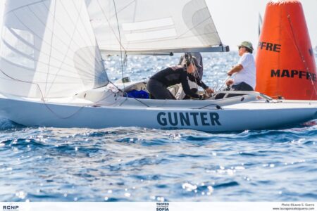 El Gunter navegando en el Trofeo S.A.R. Princesa Sofía