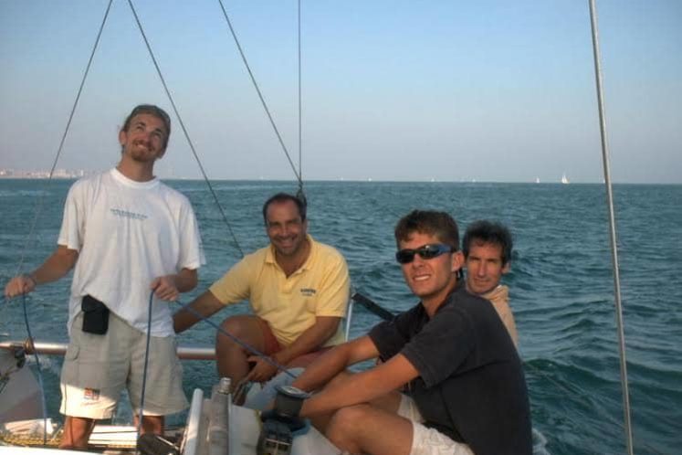 Alejandro Casares Tripulación