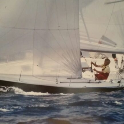 David Pella navegando con el Gunter a finales de los 80s