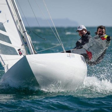 Foto Vicenç Sánchez y Javier Scherk navegando